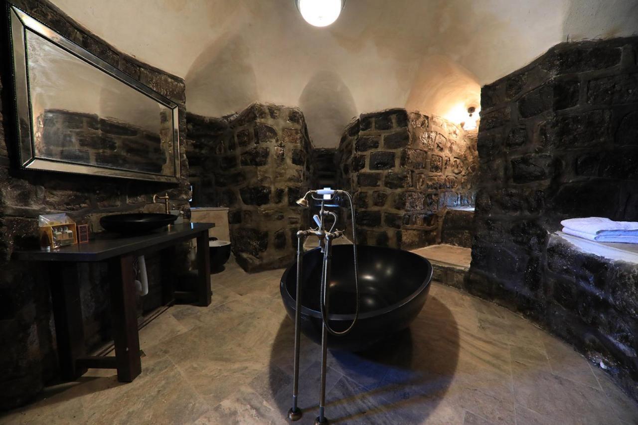Dona Castle Hotell Tiberias Exteriör bild