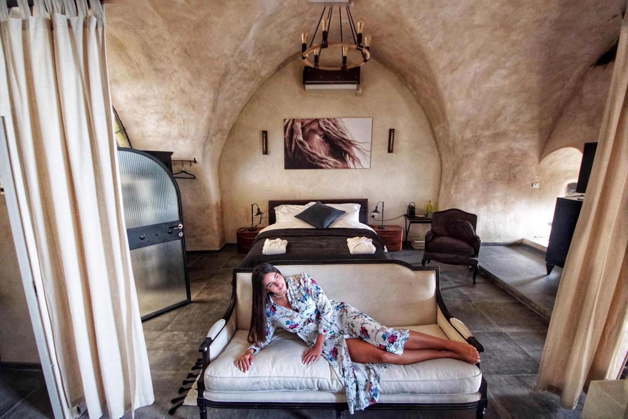 Dona Castle Hotell Tiberias Exteriör bild